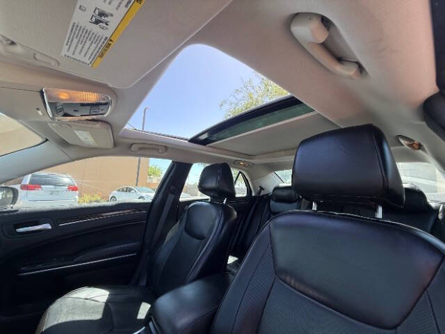 2016 Chrysler 300 C