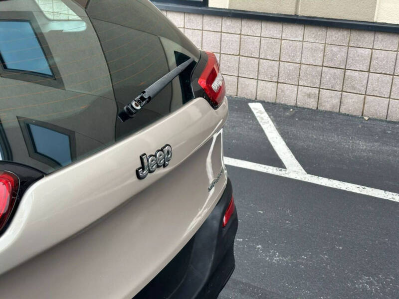 2014 Jeep Cherokee Sport