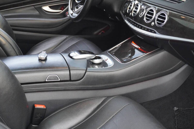 2015 Mercedes-Benz S-Class S 550