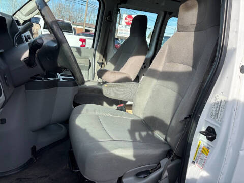 2014 Ford E-Series E-250