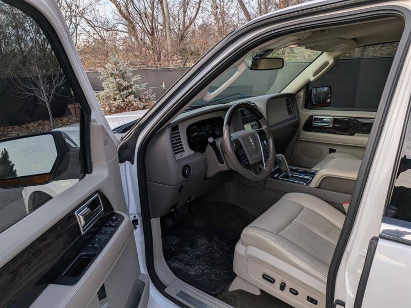 2016 Lincoln Navigator Select