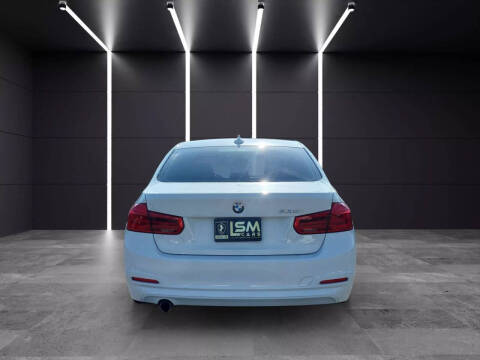 2016 BMW 3 Series 320i