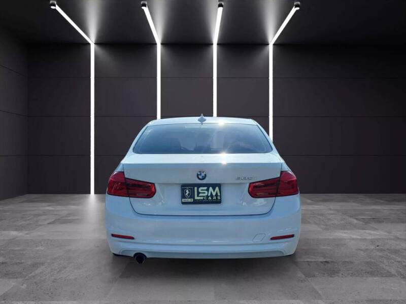 2016 BMW 3 Series 320i