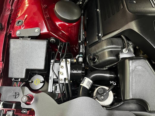 2004 Ford Thunderbird Deluxe