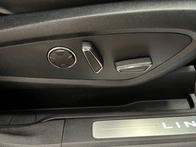 2019 Lincoln MKC Select