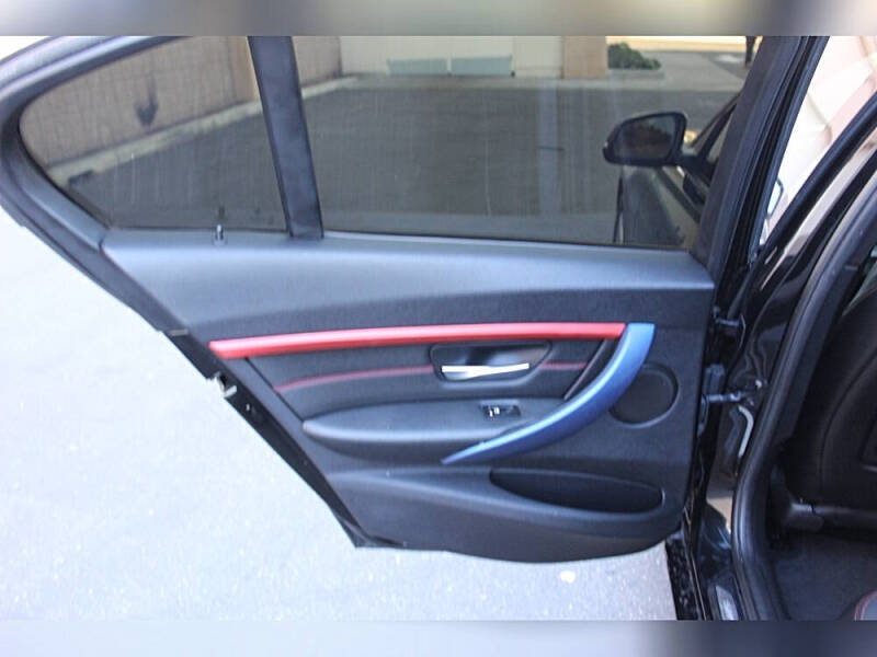 2016 BMW 3 Series 328i