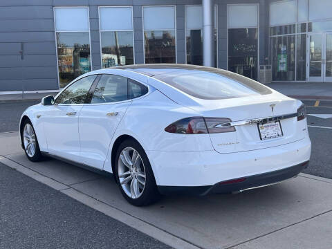 2016 Tesla Model S 85D