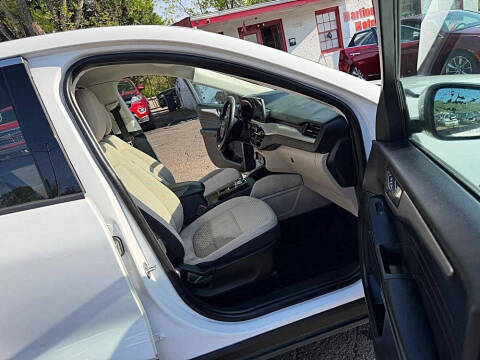 2021 Ford Escape SE