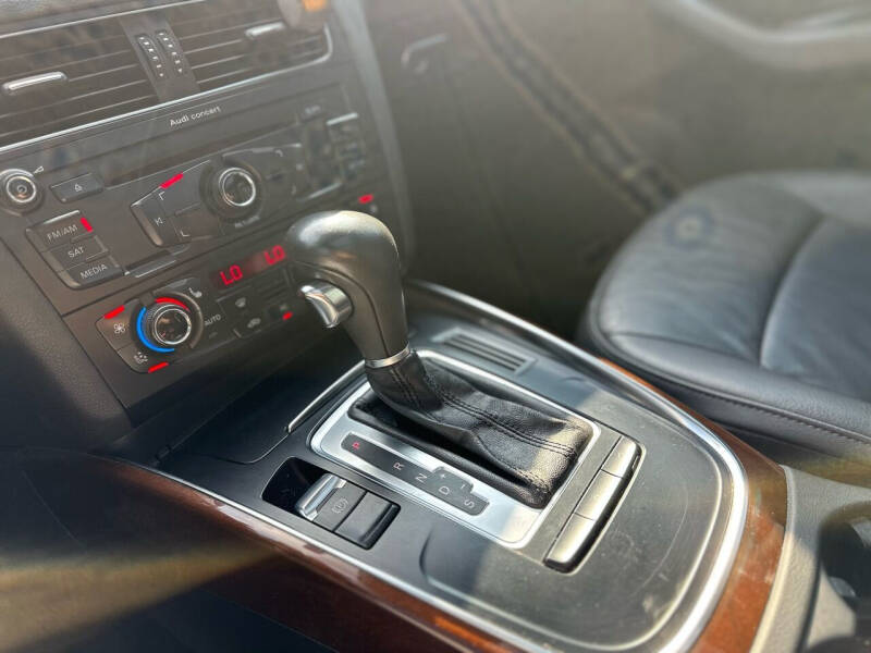 2011 Audi Q5 2.0T quattro Premium