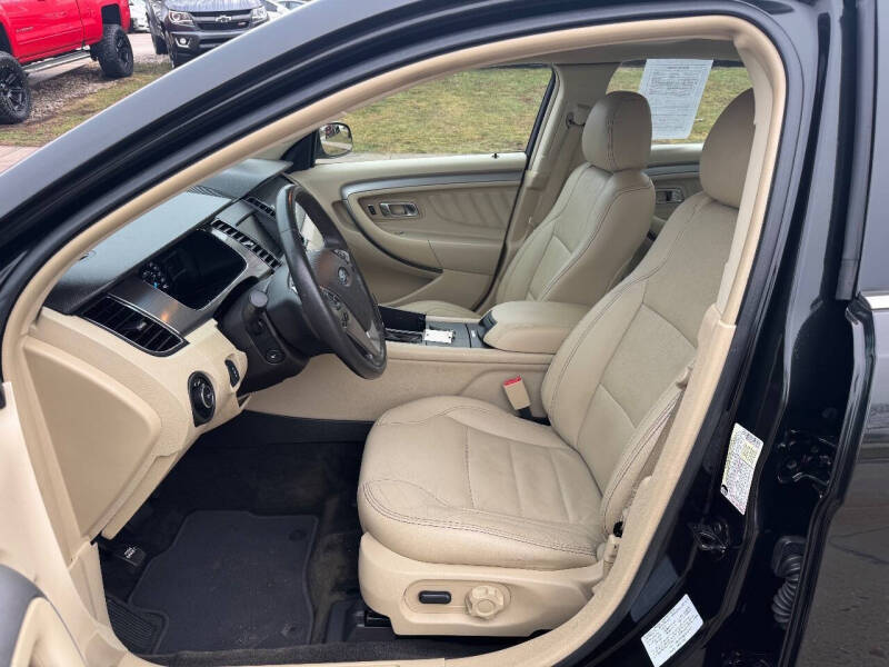 2015 Ford Taurus SEL