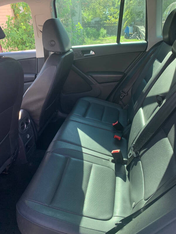 2014 Volkswagen Tiguan SE