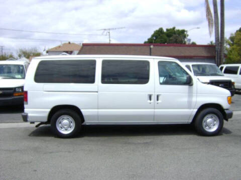 2004 Ford E-Series E-150 XL