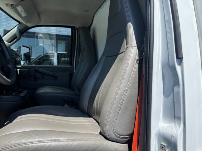 2024 Chevrolet Express Reefer Van