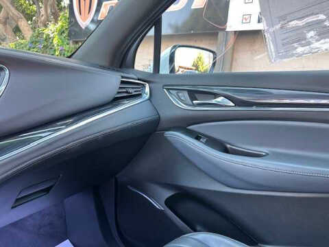 2022 Buick Enclave Essence