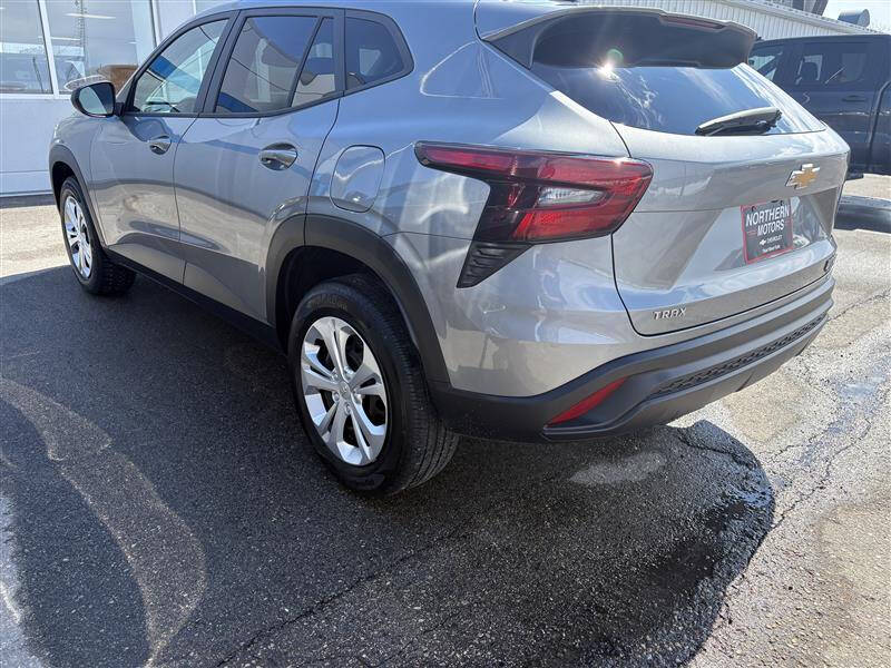 2024 Chevrolet Trax LS