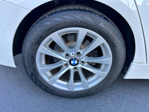 2018 BMW 3 Series 320i