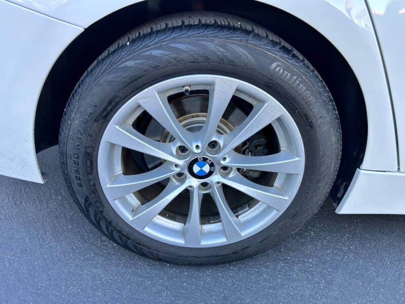 2018 BMW 3 Series 320i