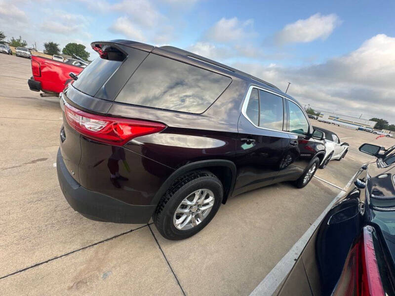 2021 Chevrolet Traverse LT Leather