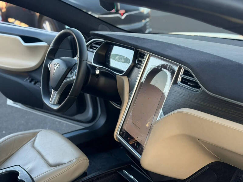 2016 Tesla Model S