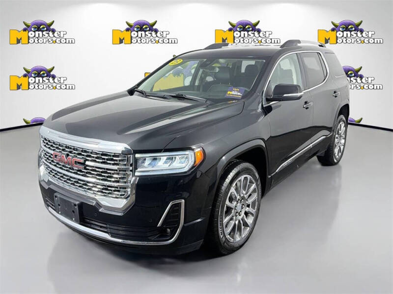 2023 GMC Acadia Denali