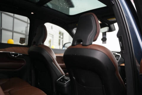 2023 Volvo XC90 B6 Plus Bright Theme 7P