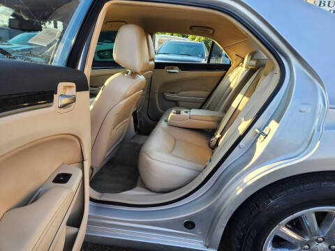2011 Chrysler 300 Limited