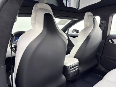 2017 Tesla Model S 90D