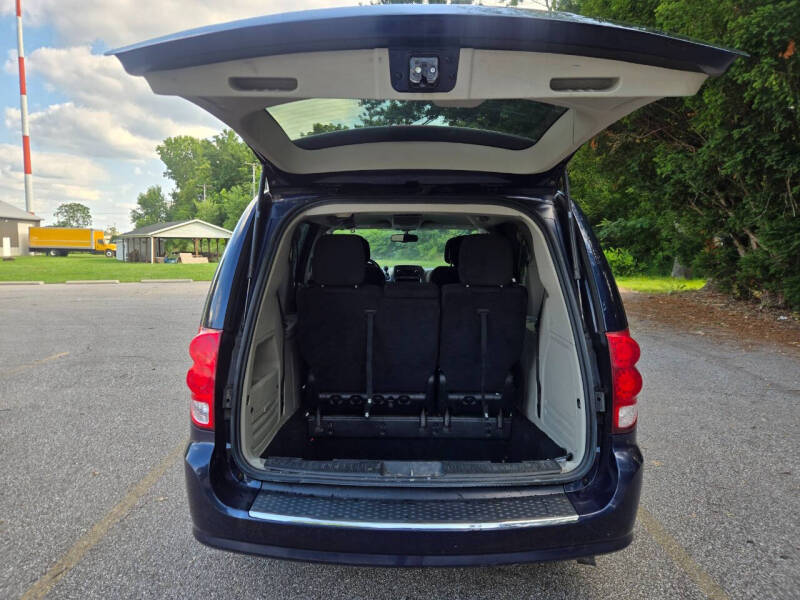 2013 Dodge Grand Caravan SE