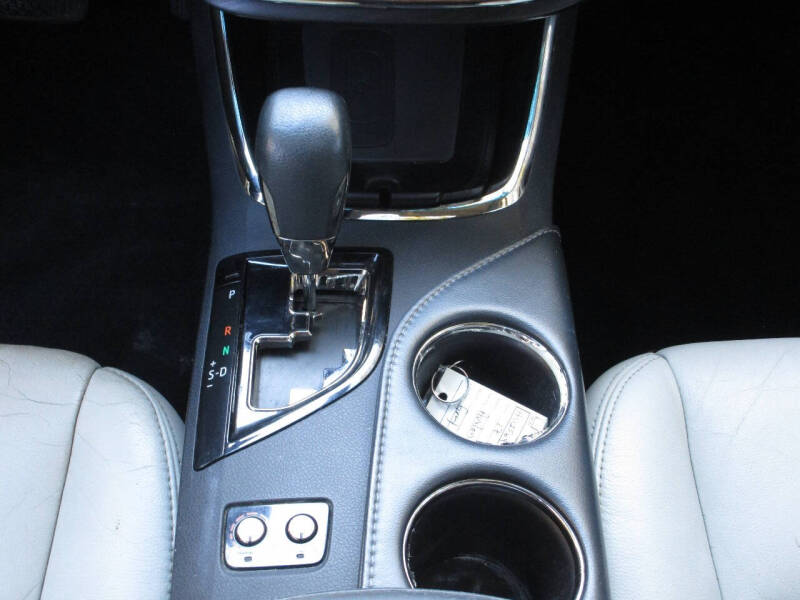 2017 Toyota Avalon XLE Premium