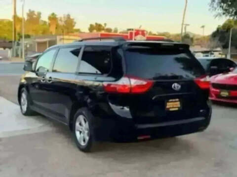 2017 Toyota Sienna