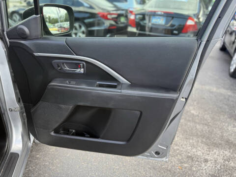 2014 Mazda MAZDA5 Sport