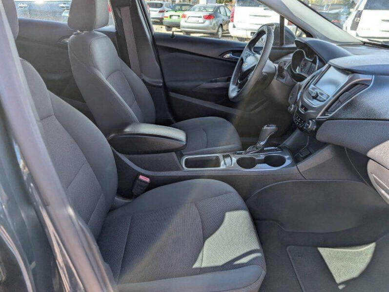 2017 Chevrolet Cruze LT Auto