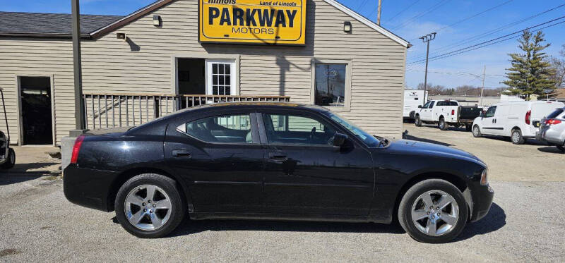 2010 Dodge Charger for sale at Parkway Motors in Springfield IL