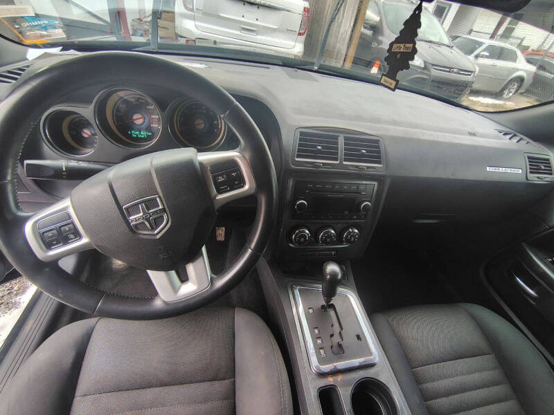 2013 Dodge Challenger SXT