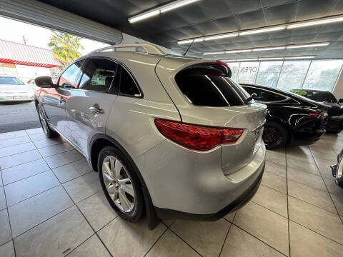 2012 Infiniti FX35