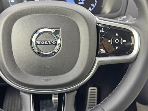 2022 Volvo XC90 Recharge T8 R-Design