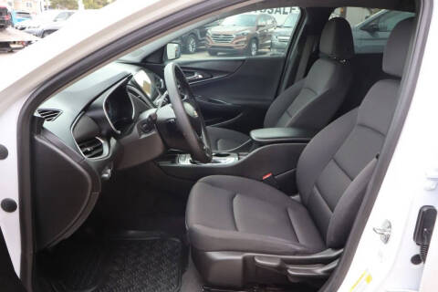 2022 Chevrolet Malibu LS