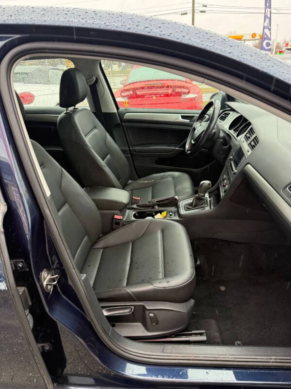 2017 Volkswagen Golf TSI Wolfsburg Edition