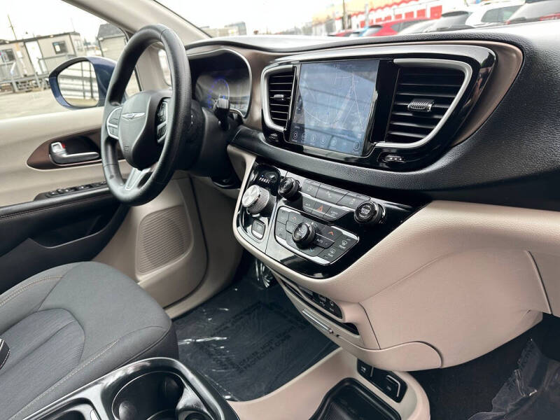 2019 Chrysler Pacifica Touring Plus