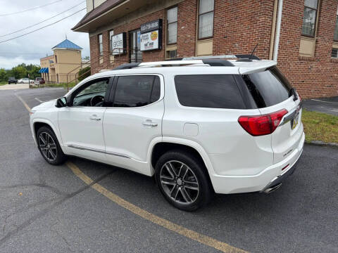 2018 GMC Acadia Denali
