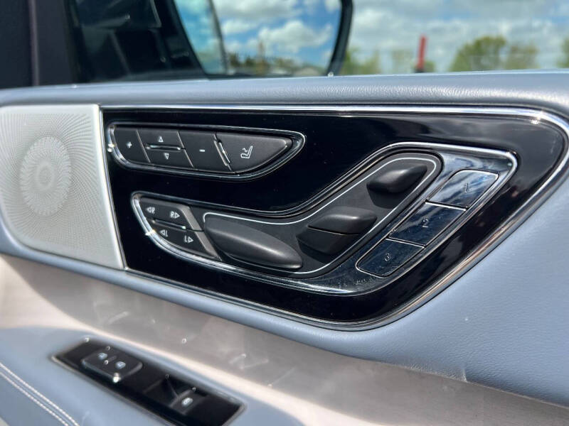 2020 Lincoln Navigator Black Label