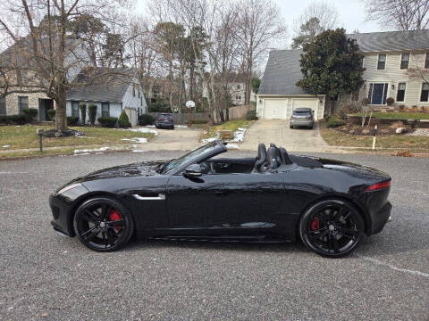 2016 Jaguar F-TYPE R