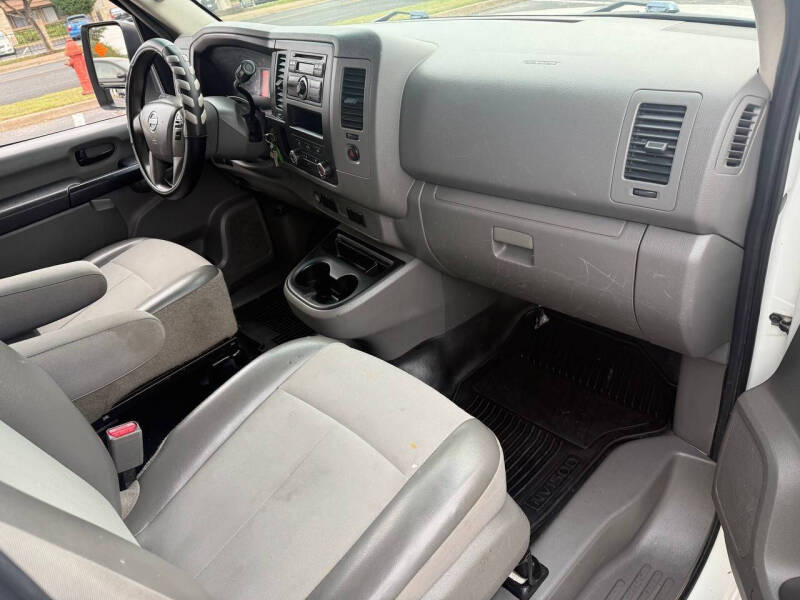 2016 Nissan NV 1500 S