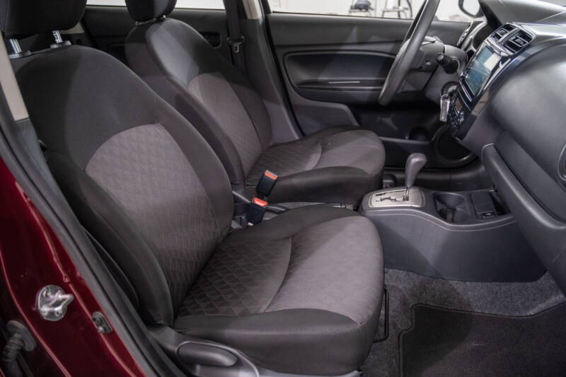 2022 Mitsubishi Mirage ES