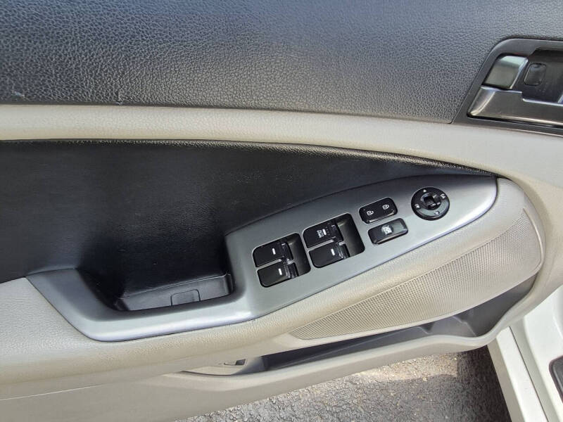 2011 Kia Optima LX