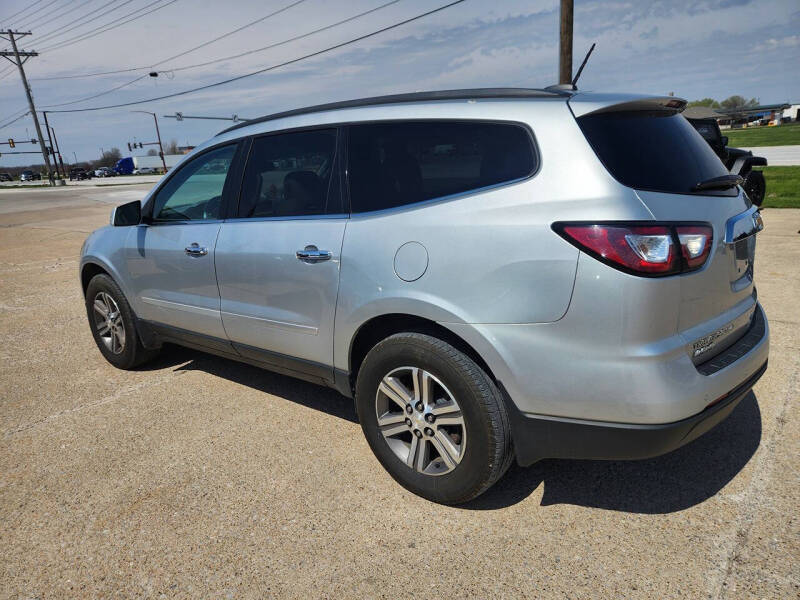 2017 Chevrolet Traverse LT