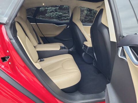 2015 Tesla Model S P85D