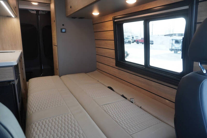 2025 Mercedes-Benz Sprinter