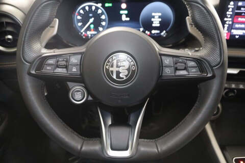 2024 Alfa Romeo Tonale Hybrid Ti