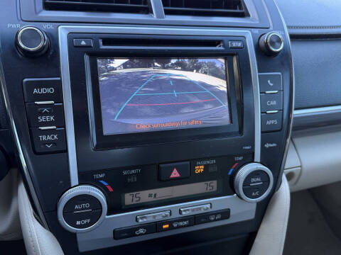 2013 Toyota Camry Hybrid XLE